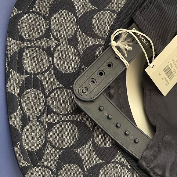 Brand new, never before worn - Picture 2 of 2